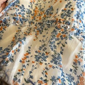 Long sleeve short dress